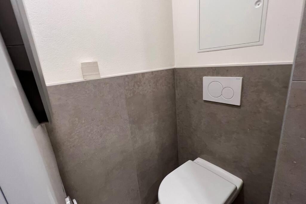 2 Room Apartment, New Building, Bosakova Street, 28 Bratislava Luaran gambar