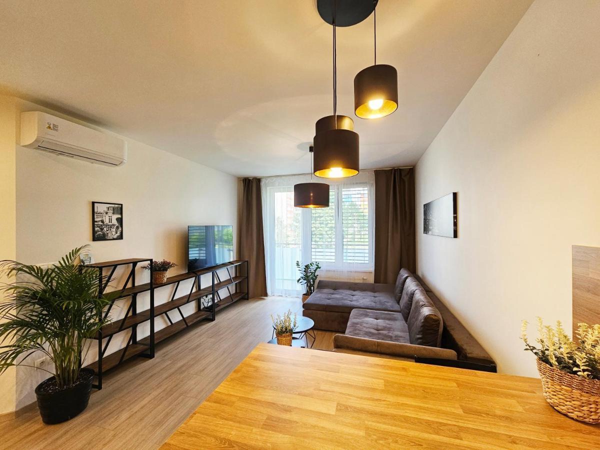 2 Room Apartment, New Building, Bosakova Street, 28 Bratislava Luaran gambar